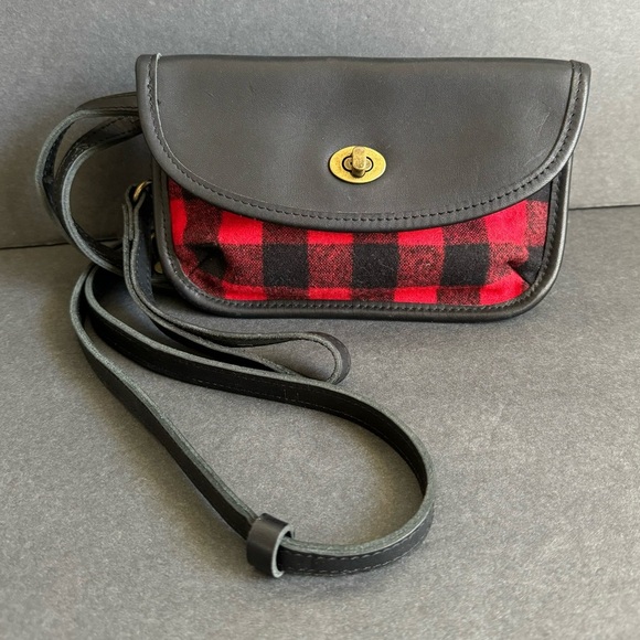 Pendleton Wool Crossbody Bag Plaid Wool Black Leather Convertible Purse Wristlet - Picture 2 of 9